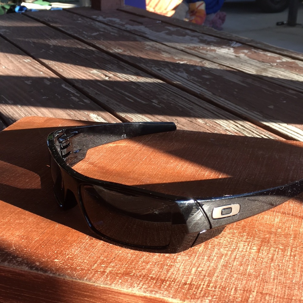 Men’s Oakley sunglasses Gascan model